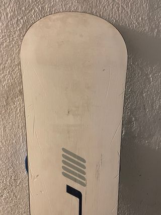 Tabla de Snowboard con fijaciones