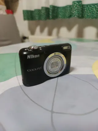 Nikon CoolPix A10 Negra + Funda + Pilas