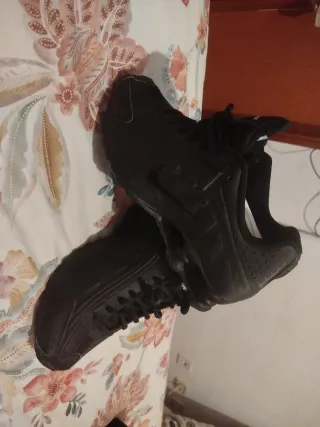 Zapatillas deportivas negras