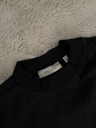 Sudadera Essentials Negra Nueva