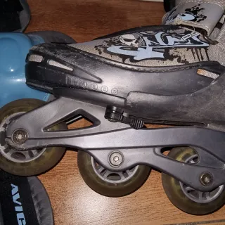 Patines en línea y equipo de protección