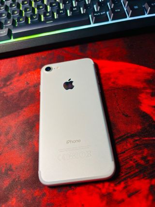 IPHONE 7 schermo incrinato