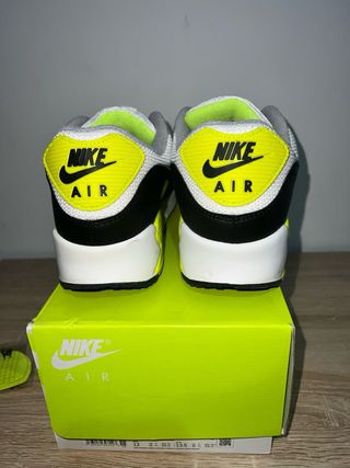 Nike Air Max 90 Zapatillas Grises y Amarillas