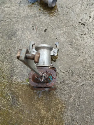 Tajadera para cisterna 125mm