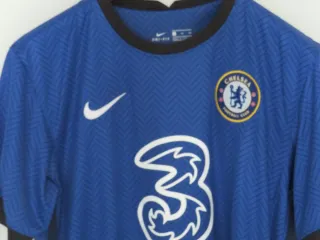 Camiseta Chelsea retro. Rüdiger 2. Talla XL