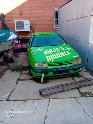 Volkswagen Golf 2000