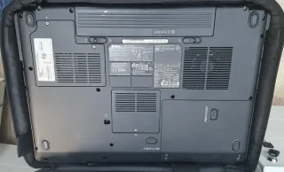 Portátil Dell Vostro 1700