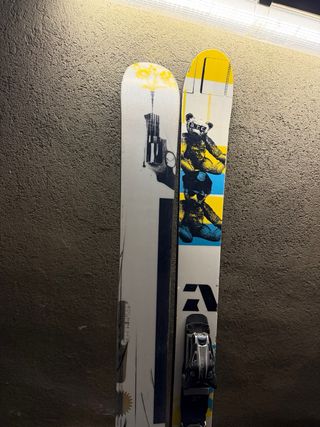 Esquís Armada AR7 183cm + Fijaciones Atomic