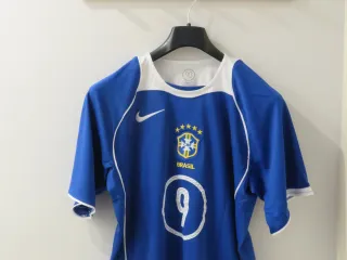 Camiseta Brasil Retro. Talla XL. Ronaldo