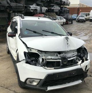 Elevalunas trasero dacia 381268 827208057r sandero
