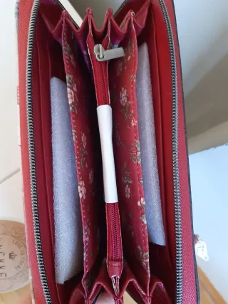 Monedero/Billetero Anekke sin estrenar