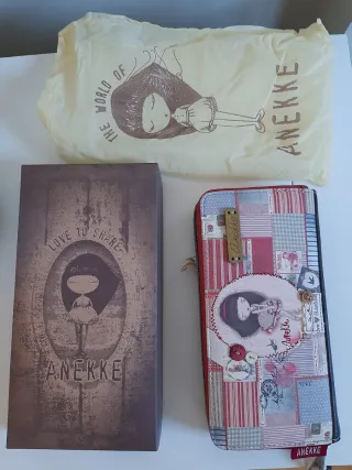 Monedero/Billetero Anekke sin estrenar