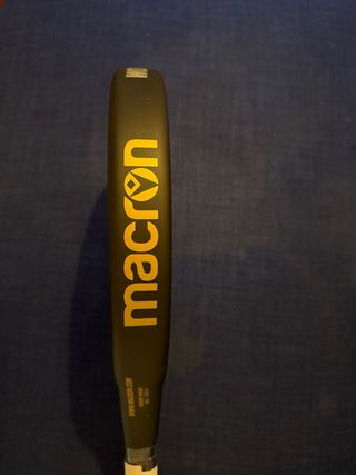 Pala Pádel Macron Leonidas Negra Dorada