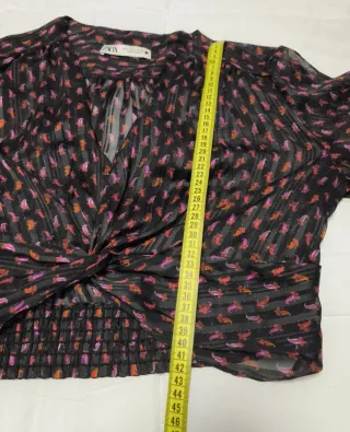 Blusa Zara Estampada Manga Larga