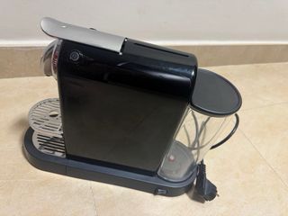 Cafetera Nespresso DeLonghi Negra