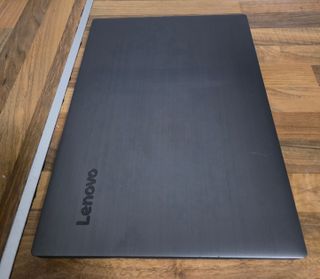 Portátil Lenovo I3 OCTAVA GENERACIÓN,  8RAM