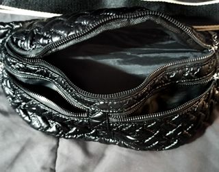 Riñonera negra ajustable NUEVA