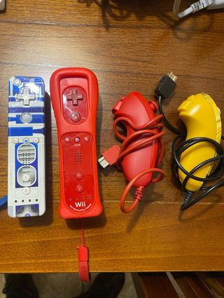 Consola Wii Roja Nintendo con mandos