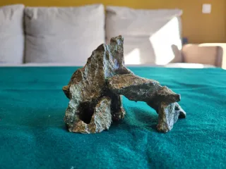 Figura decorativa acuario roca