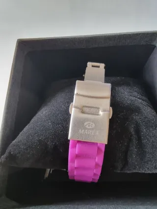 Reloj marca Marea Morado y Plateado