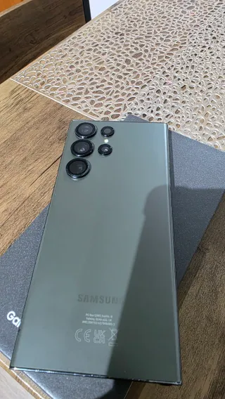 Samsung S23 Ultra grigio