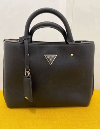 Bolso marca GUESS (Original)
