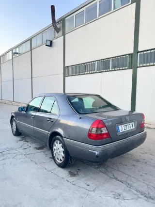 Mercedes-Benz Clase C 1995