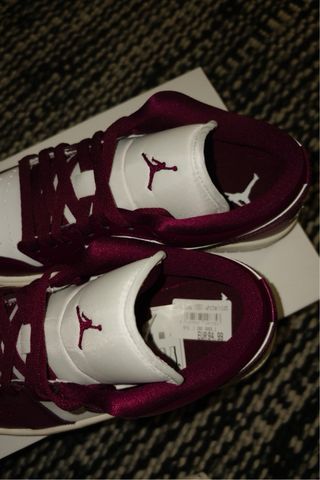 Nike Air Jordan 1 Low Violeta Talla 38.5