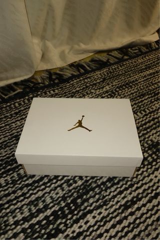 Nike Air Jordan 1 Low Violeta Talla 38.5