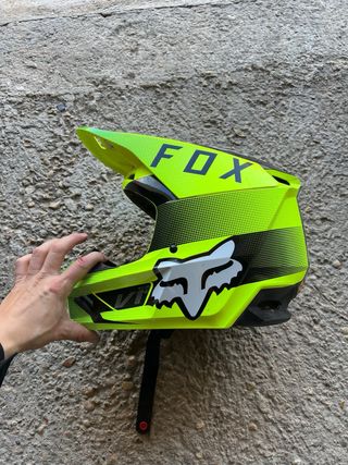 Casco Fox V1