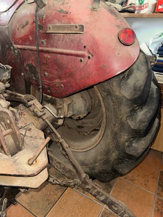 Massey Ferguson 65 cabina funciona y documentado