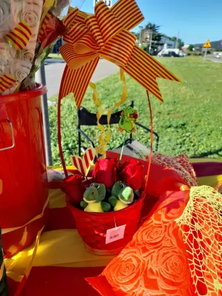 Diada Sant Jordi: Se personalizan regalos Desde 5€