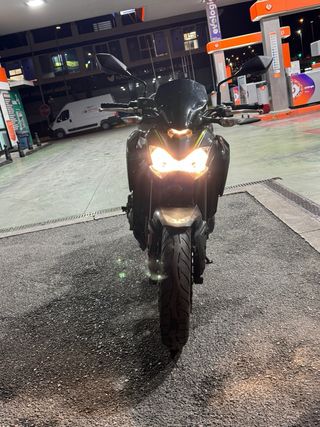 Kawasaki Z900 - Moto sportiva