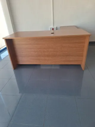 Nuovo tavolo da ufficio a L