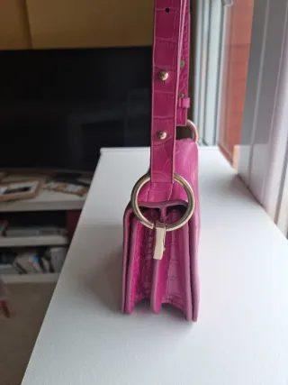 Bolso Parfois rosa efecto piel cocodrilo