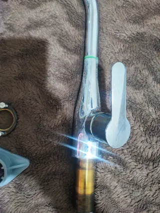 Grifo de cocina cromado usado