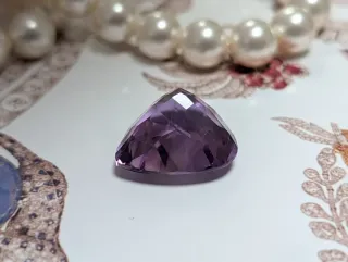 Amatista natural corazón morado