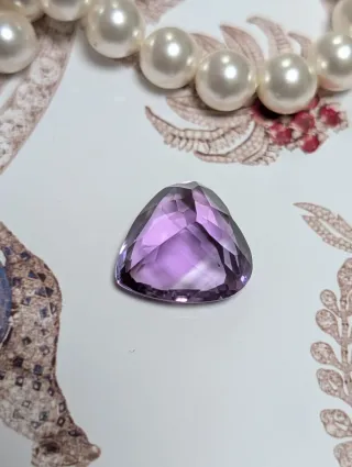 Amatista natural corazón morado