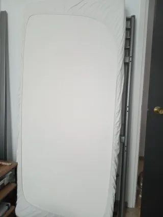 Cama alta IKEA SVARTA + COLCHON 90x190