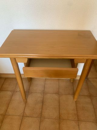 Mesa plegable de madera