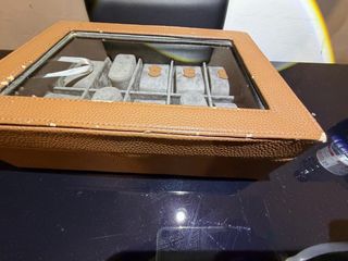 Relojero Joyero Marrón y Gris