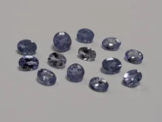 Tanzanitas naturales ovaladas