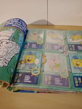 Carpeta Archivador Bob Esponja con Cromos