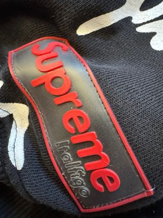 Sudadera Supreme Negra