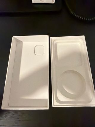 Caja iPhone 11 Negro