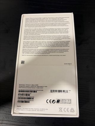 Caja iPhone 11 Negro
