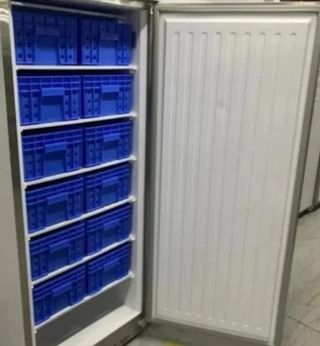 CONGELADOR VERTICAL 643862784