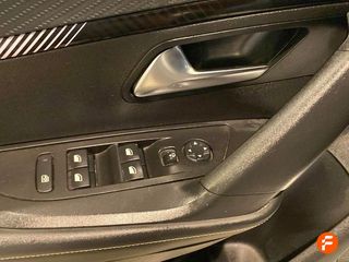 Peugeot 2008 Allure Puretech 130 S&S EAT8