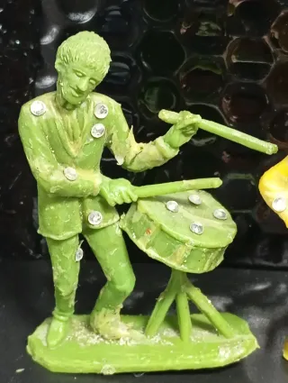 Figuras The Beatles PVC plástico años 70.