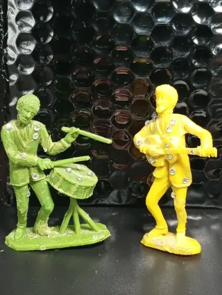 Figuras The Beatles PVC plástico años 70.